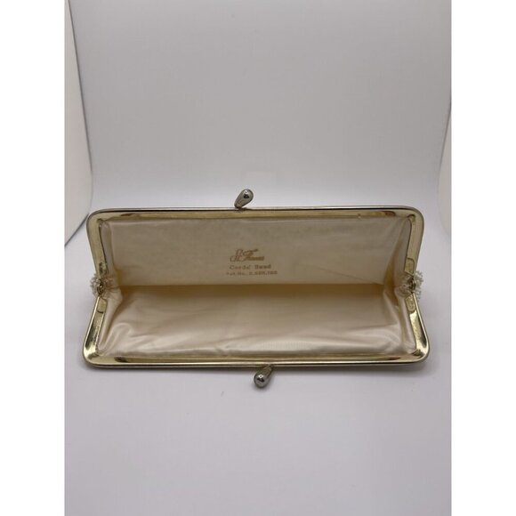 Vintage 1950's St. Thomas White Corde Bead Clutch Purse w/ Gold Frame Kiss Lock - Picture 4 of 7